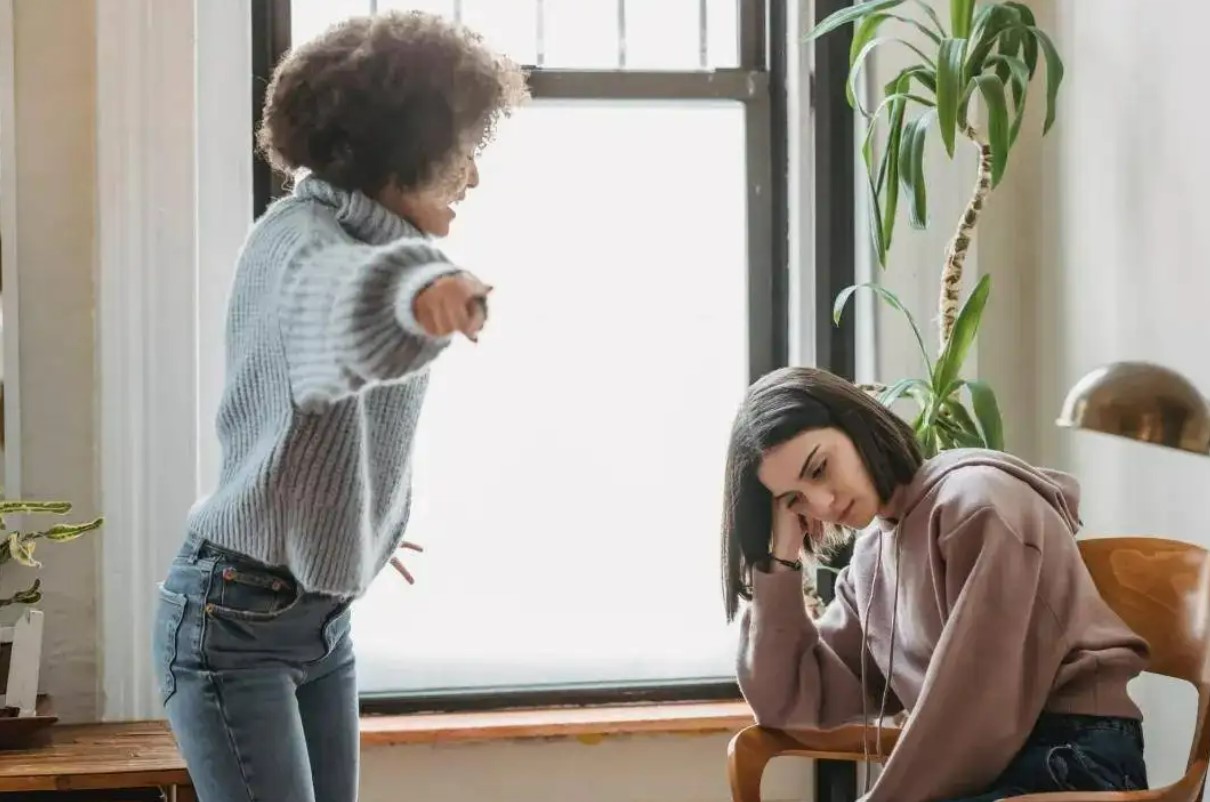 孩子不听讲打骂不管用怎么教育,孩子不听话打骂正确教育方式