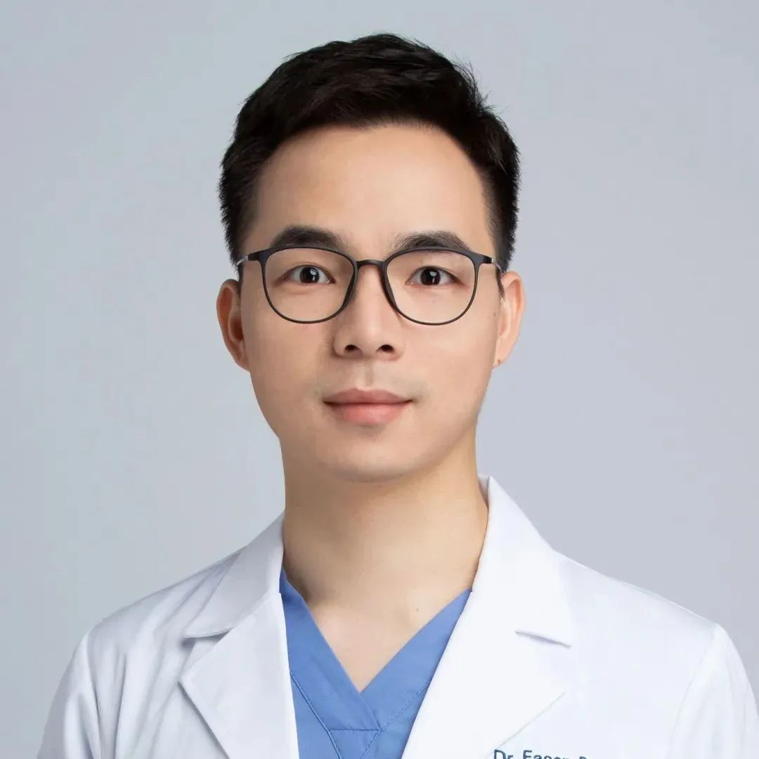 腿上起红肿大包疼,快告诉爸妈碰到这些人要当心