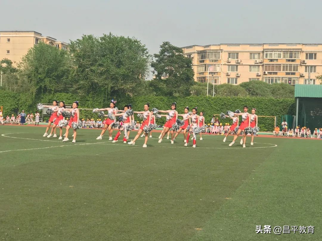 足球校园主题文化活动图片大全,让足球文化在校园足球中发扬光大