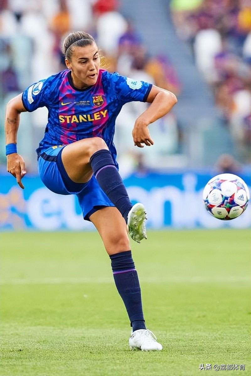 最美足球女运动员,世界十大美女足球运动员