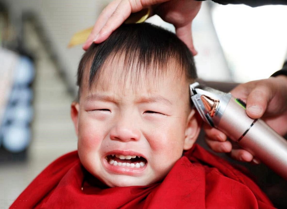 给小孩理发选择什么天气好,天气热可以给宝宝多理发么