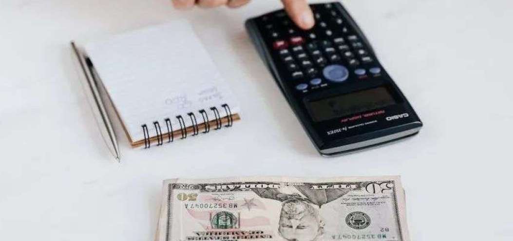 国产新冠口服药“身价”大降,新冠医药暴涨股