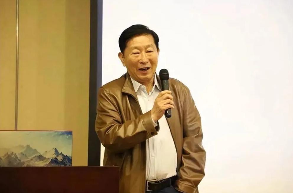 中国花2000万美元买下瓦良格号，舰内是否有图纸？多年后揭开真相