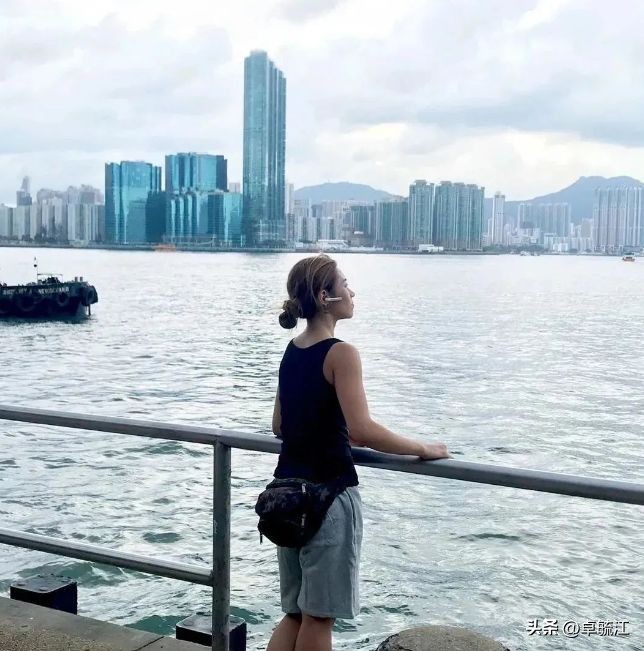 最美搬运工女孩现状,最美搬运工真实生活