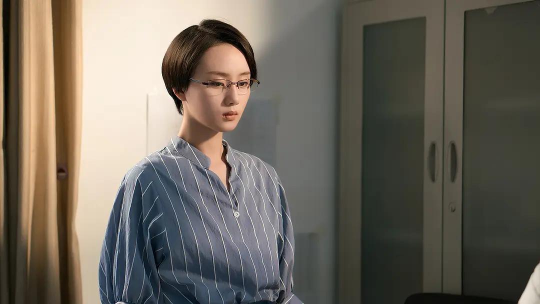 张超被前女友爆出劈腿后续,张超和女友街头搂抱