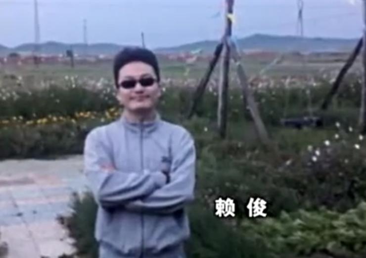 2012年，北京女孩考上清华，不久后却选择自杀，父亲崩溃大哭