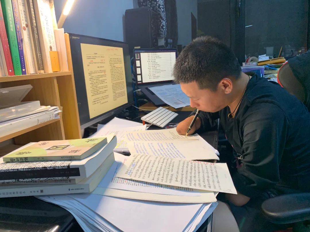 断臂青年画家王恒：天行健君子以自强不息