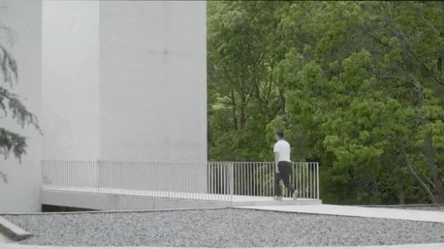 四个人回老家改造老房子,90后回农村建房子视频