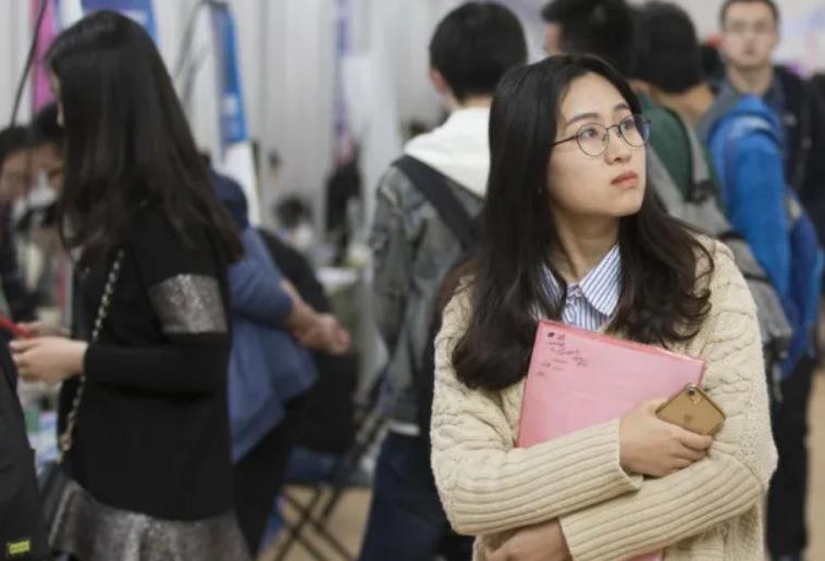 要不要告诉大学生就业残酷现实,如果不上大学会怎样