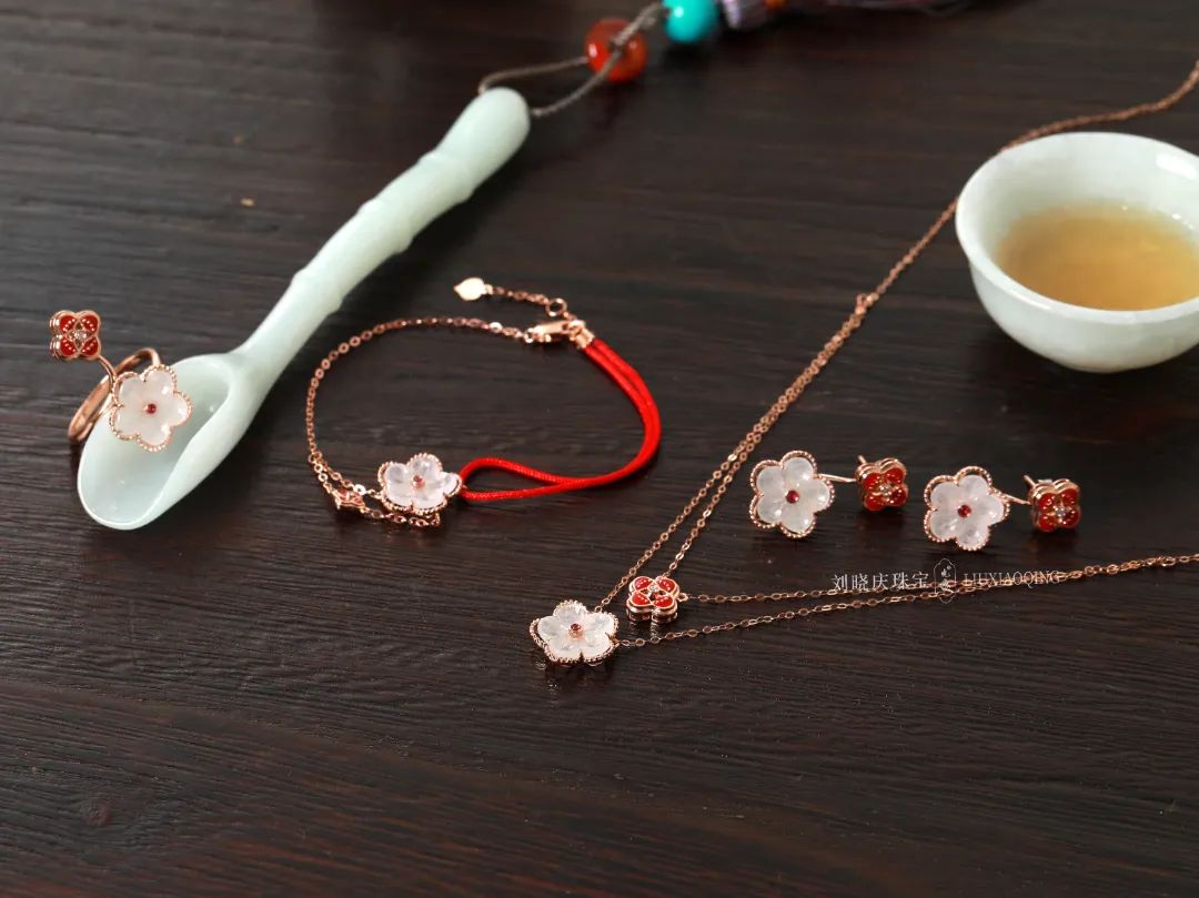 刘晓庆珠宝故宫文创,刘晓庆的102亿珠宝