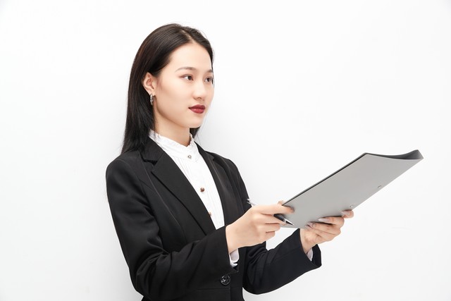 小米11用的是三星的屏幕,小米11全部用三星屏吗