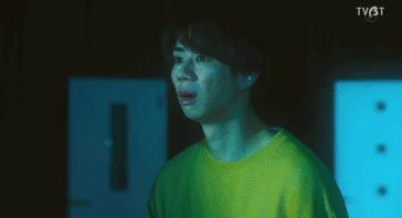 白发老妇在血色中“一夜回春”?通过杀戮释放欲望,只能说太奇葩