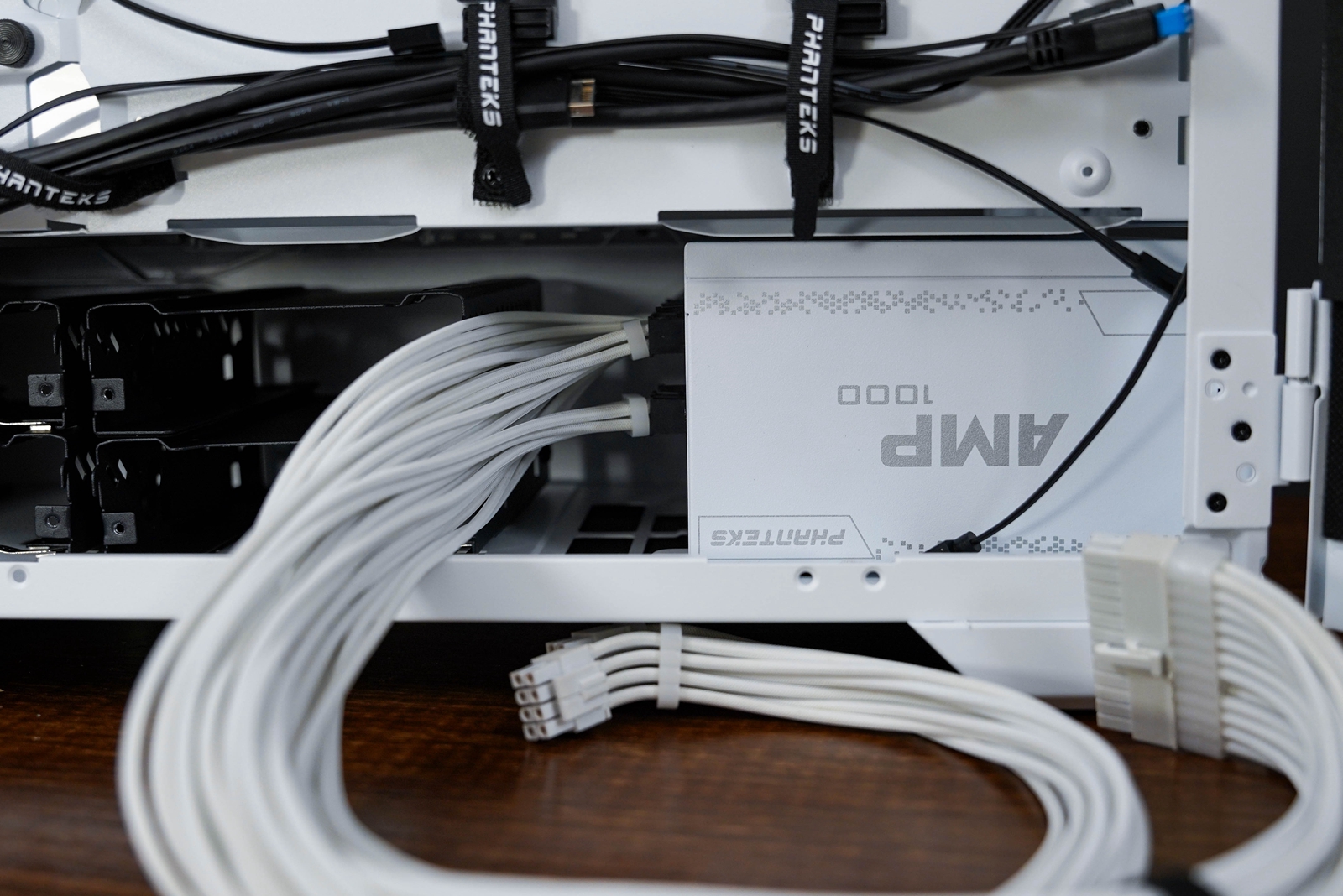 豪砸3万预算工作机，12900K+RTX3090Ti+32GCVNDDR5顶配纯白装机