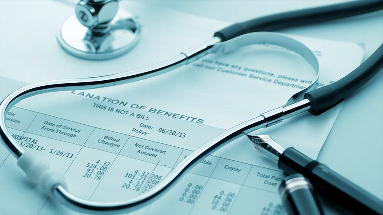 美国一女子身患宫颈癌，入院抢救之际，散发出恶臭“熏晕”23人