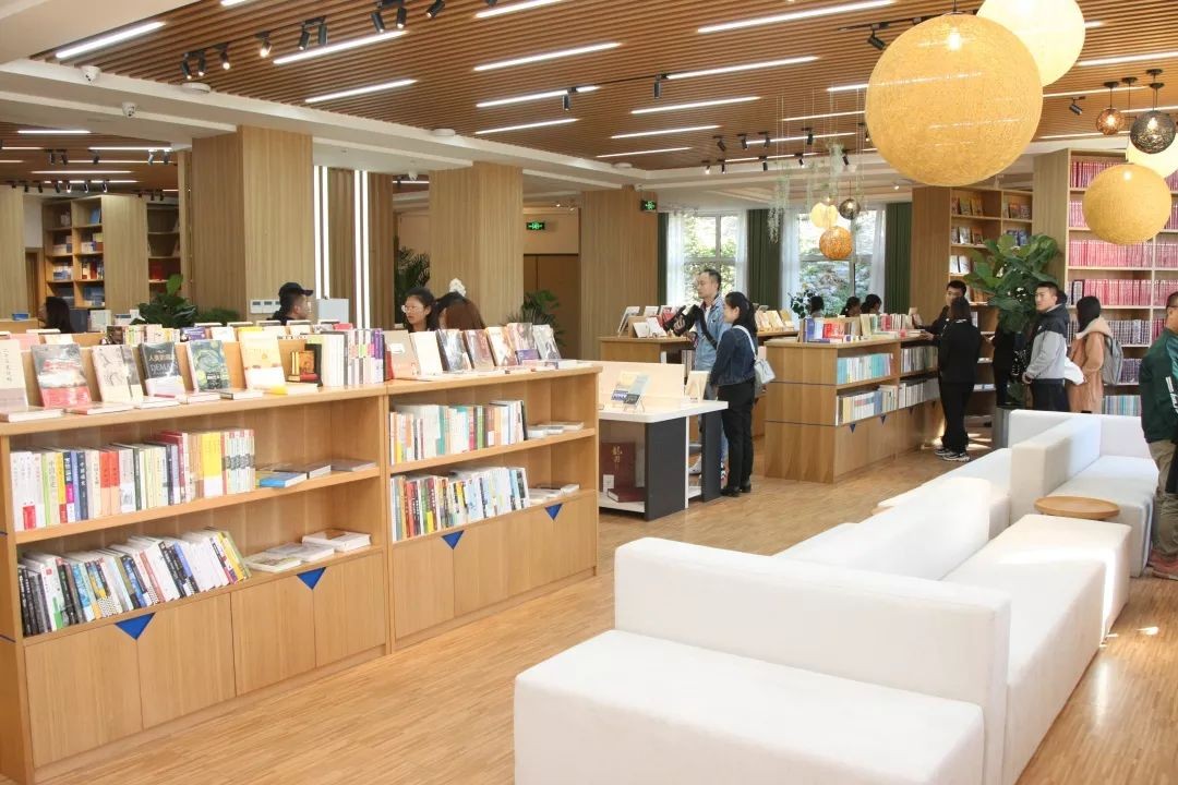 大揭秘！藏在东北名校的“网红图书馆”，还有“神秘书屋”惊喜亮相！