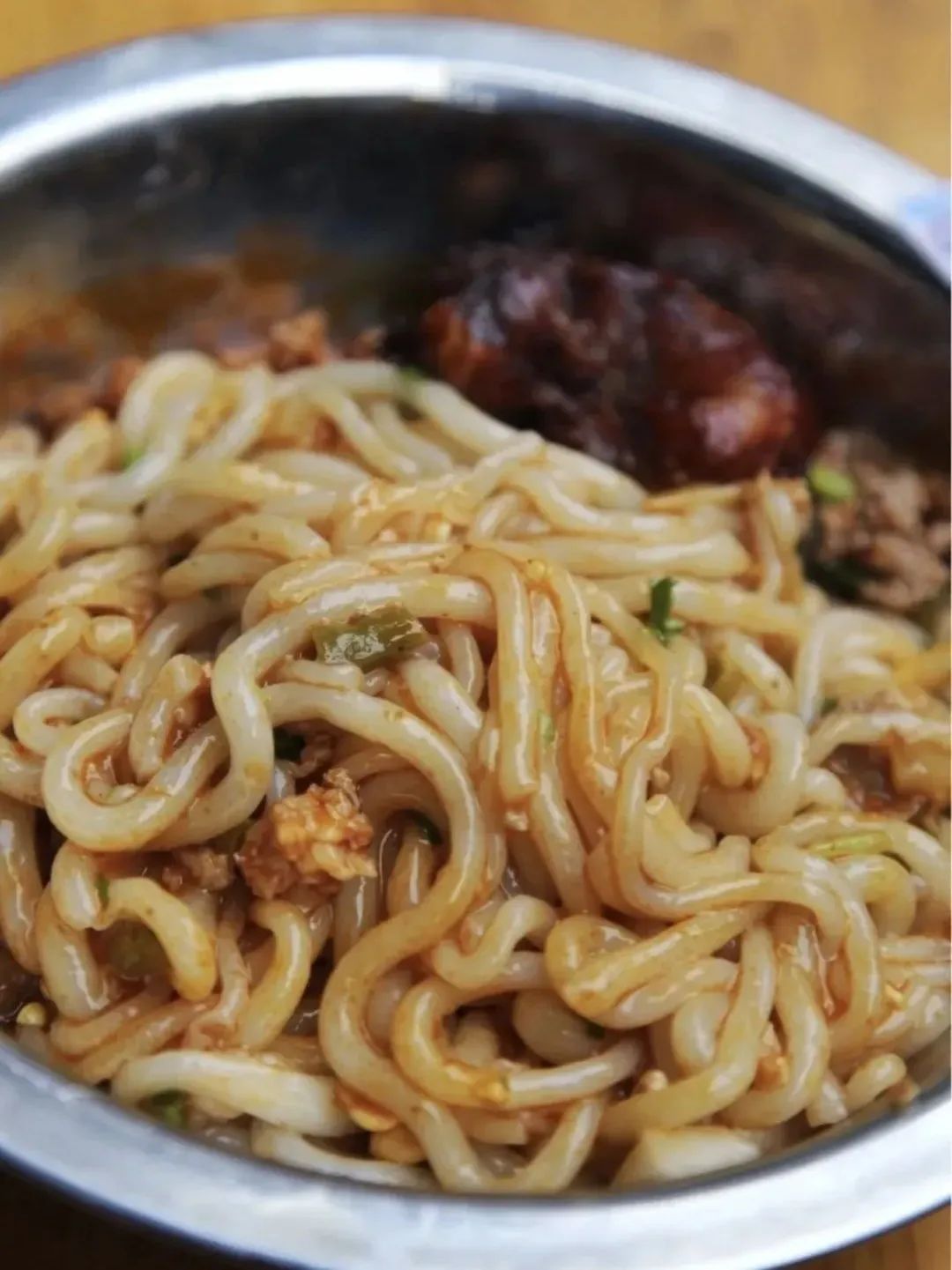 被一碗螺蛳粉耽误的夜宵宝藏,被螺蛳粉耽误的烧洋芋选手