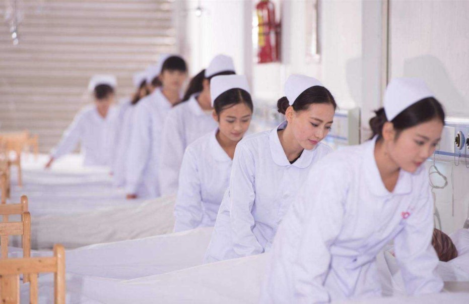 卫校护理专业发展前景,幼师和卫校哪个发展好