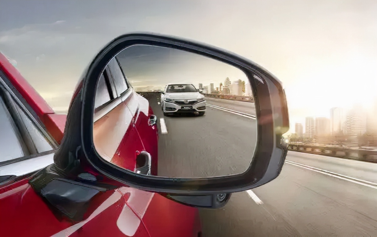 掌握人生之路前先掌握方向盘,只有自己把握住方向盘才是硬道理