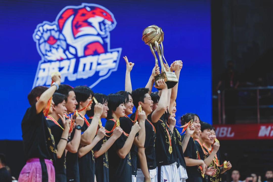 我们现在做了什么才会有未来,我们现在能做的就是努力