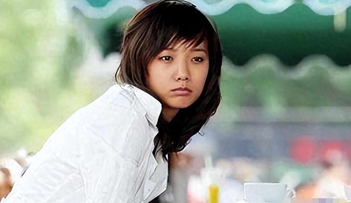 王珞丹脱戏,37岁的王珞丹有多迷人