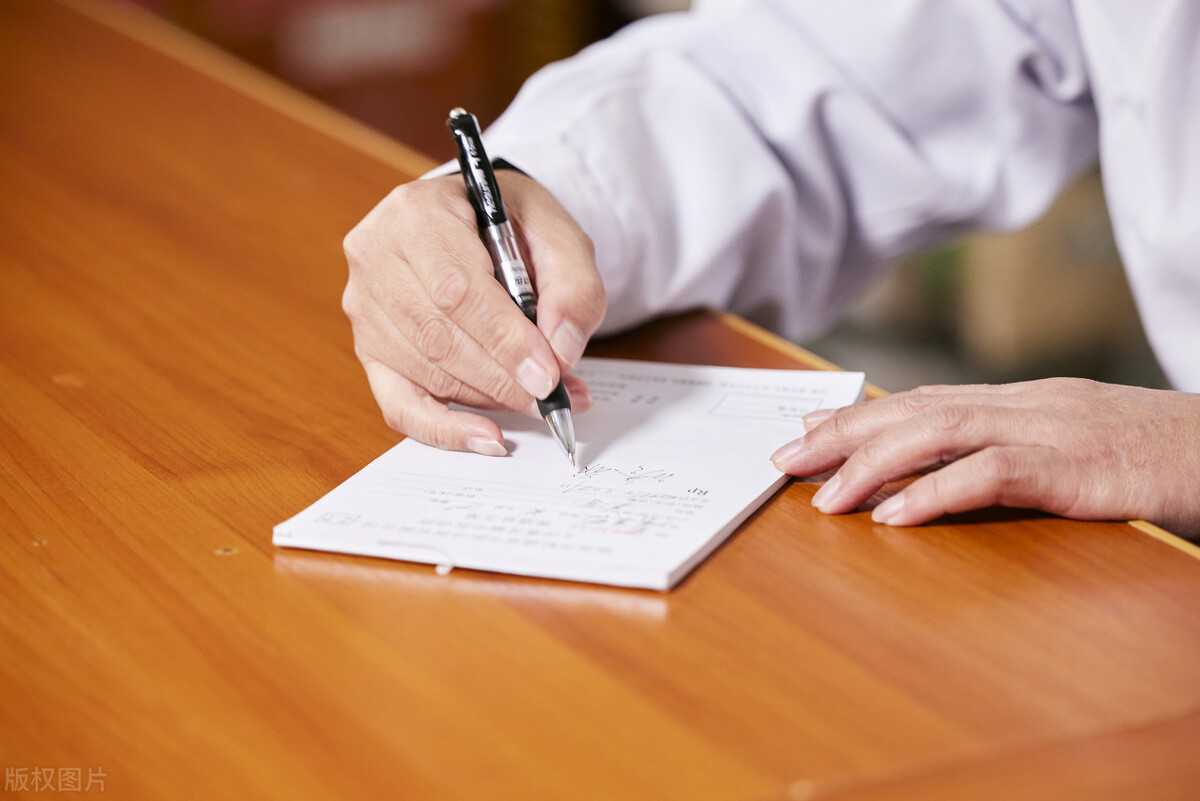 胃溃疡，怎样才能治病根？治胃必先治脾，这张方子，能修复胃损伤