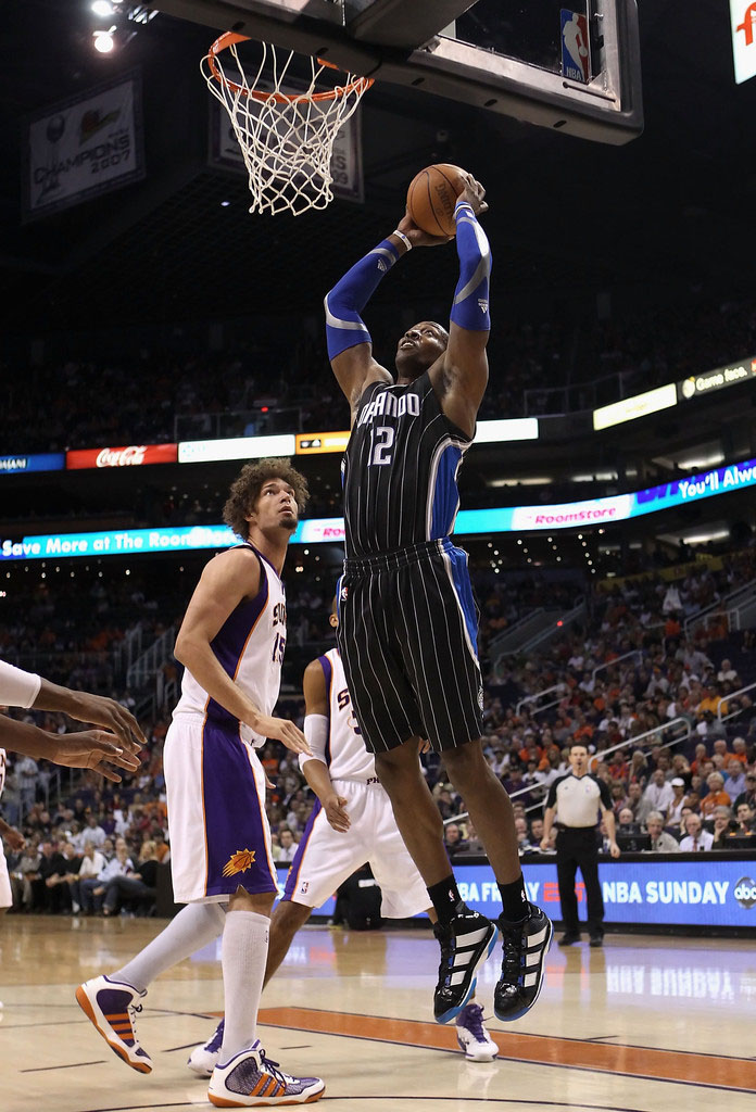 德怀特霍华德奥兰多,阿迪达斯霍华德历代篮球鞋图片