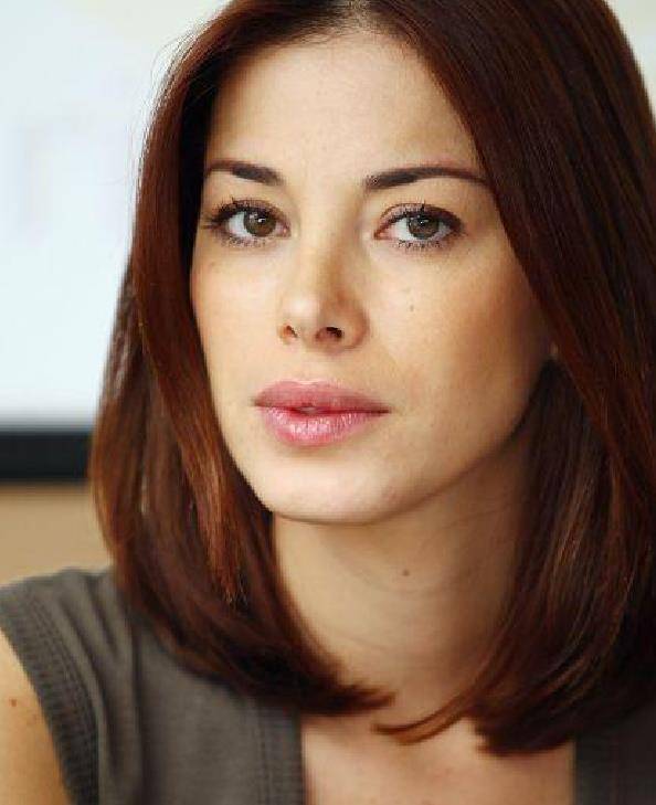 贝卢斯科尼的传奇人生,贝卢斯科尼飞机撩妹段子