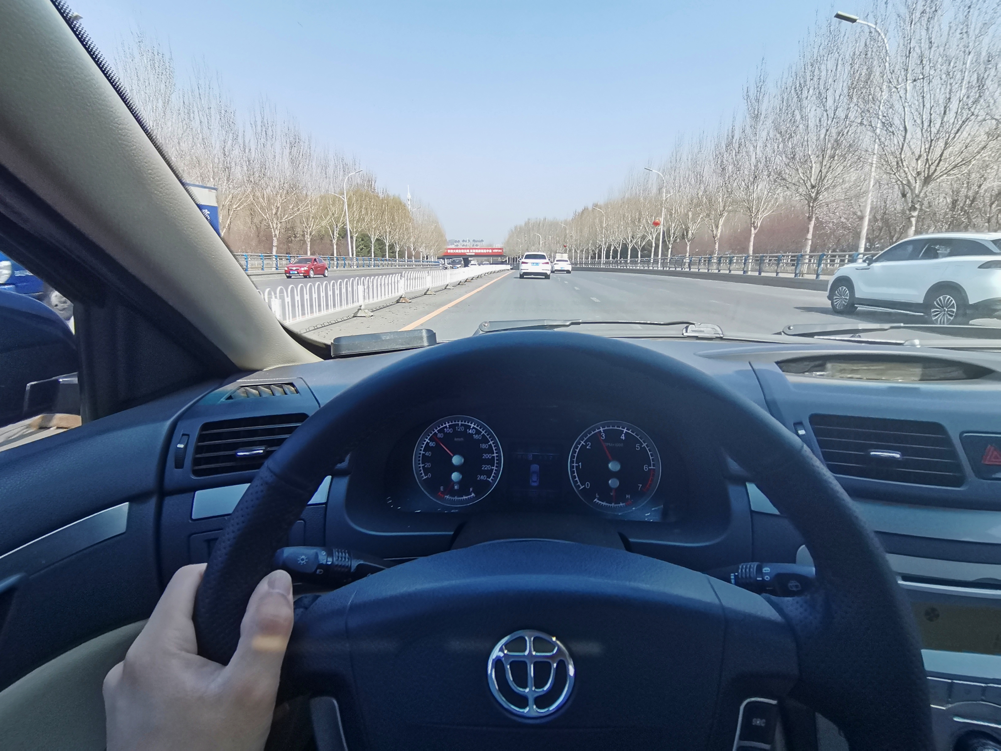 曾经辽沈大地的公务车王者，一起来看中华尊驰