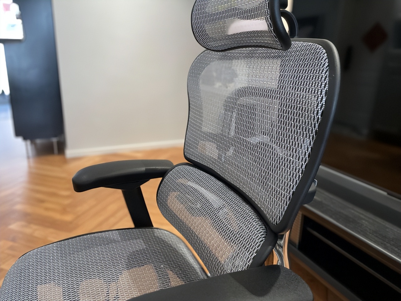 晒晒居家办公的电脑桌,晒晒我的居家办公环境