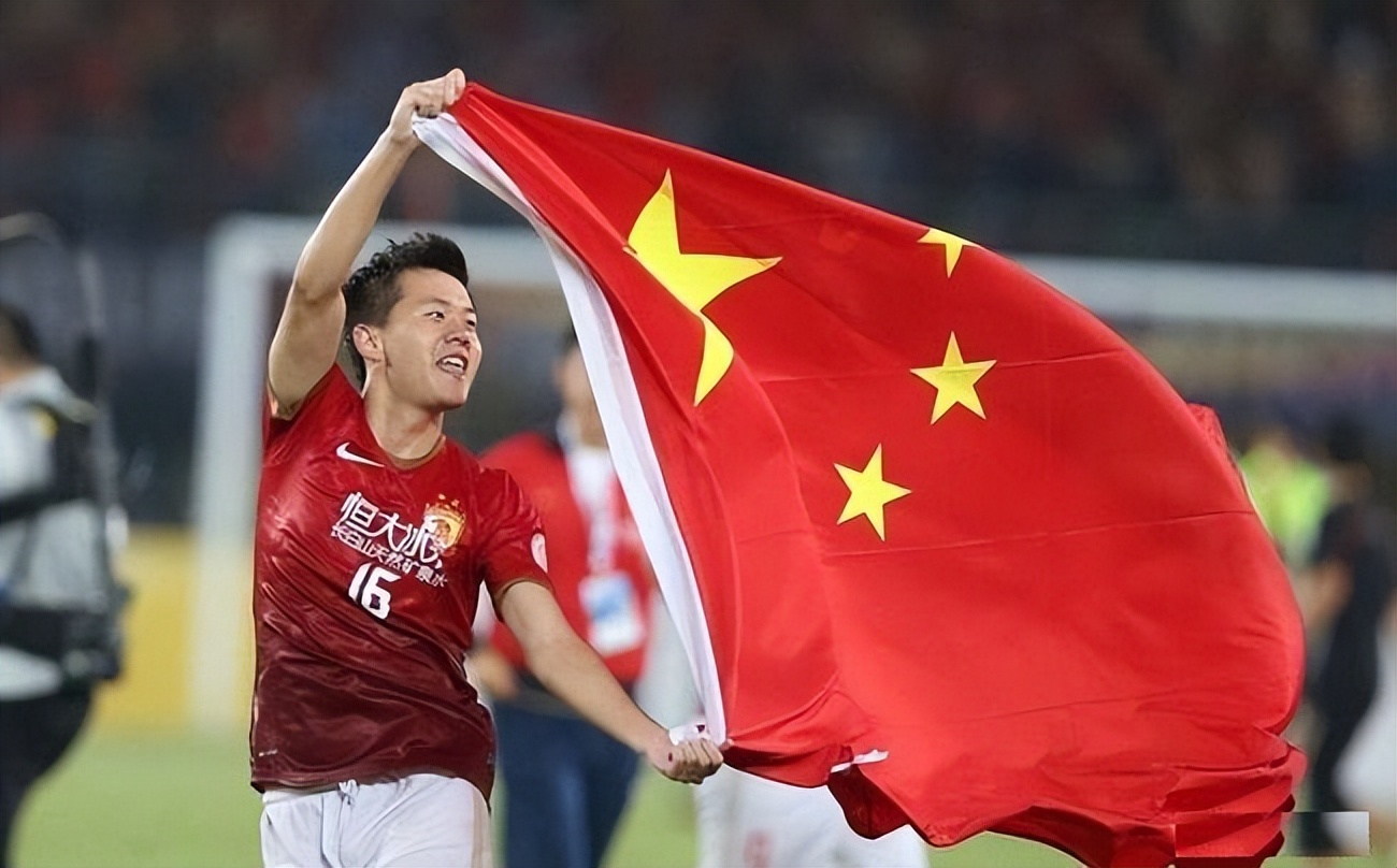 拿钱就能砸出芯片？中国男足笑而不语