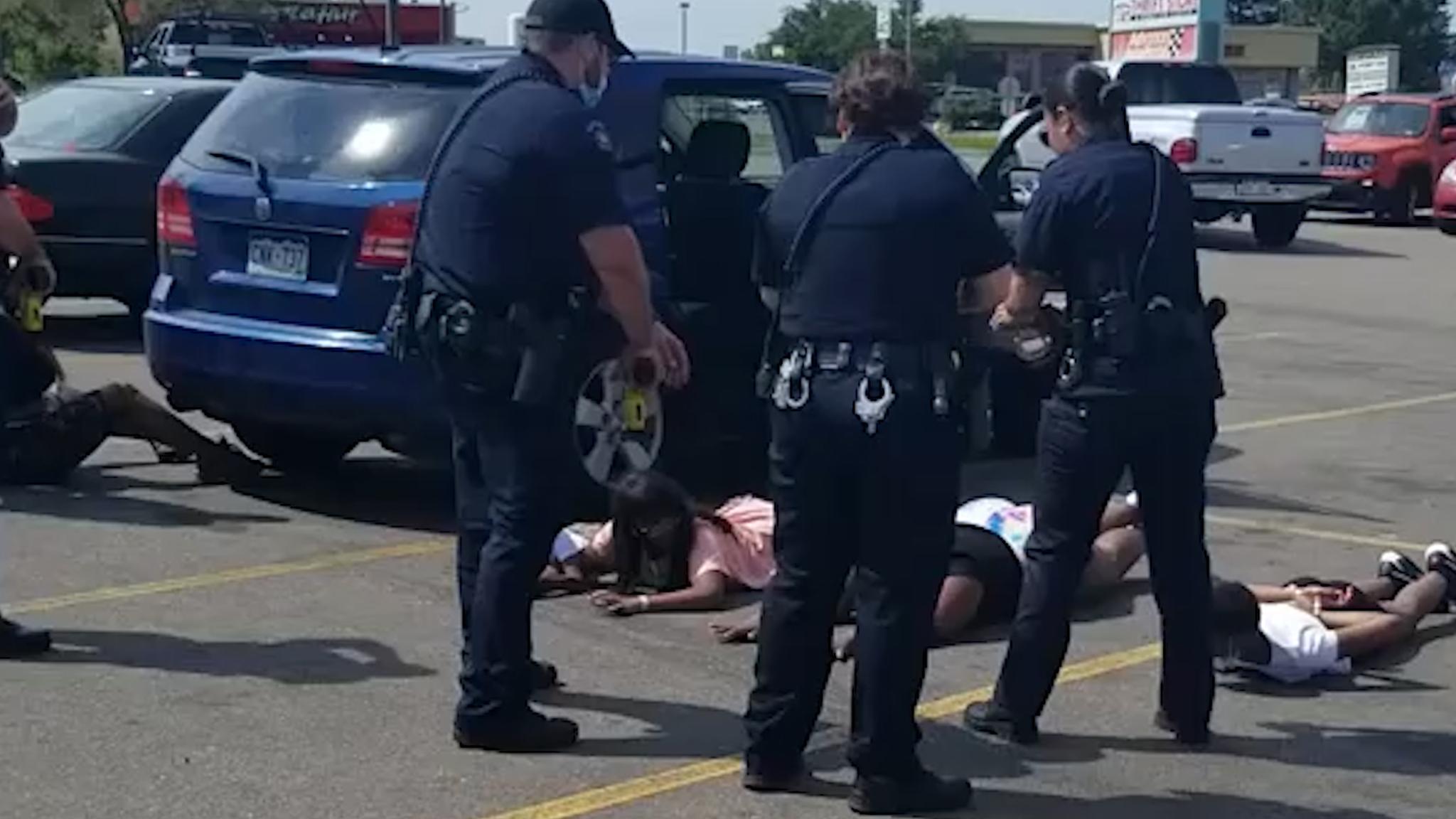 黑人到底怎么了？都是美国公民，美国为何如此痛恨黑人？