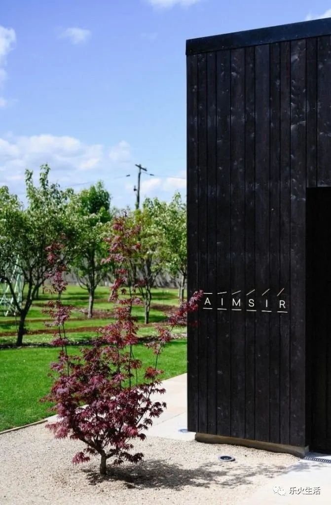 上海开业10个月获米其林餐厅,巴黎开业20年的米其林三星餐厅