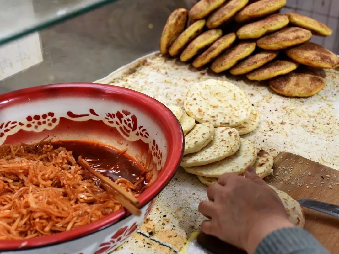 闈掔鏃呮父,鐪夊北闈掔