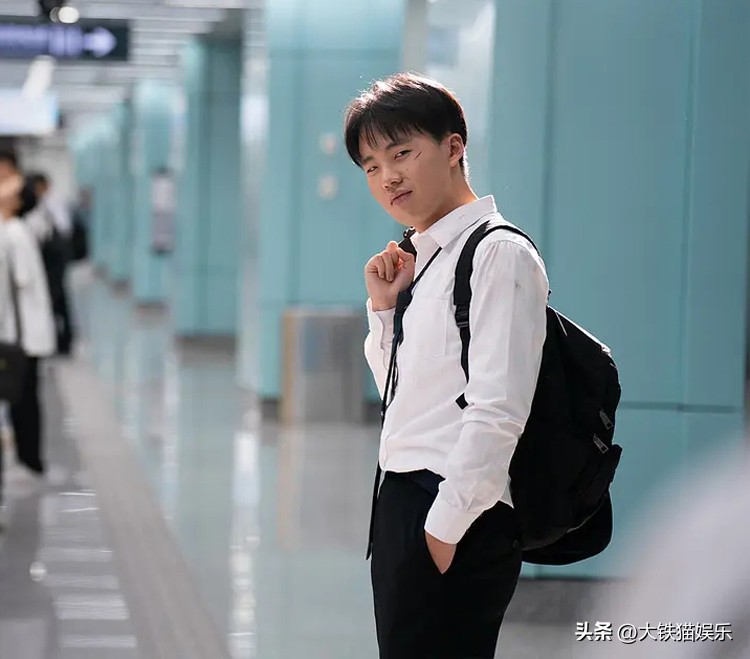 李立群有几个儿女,李立群儿女神似梅艳芳