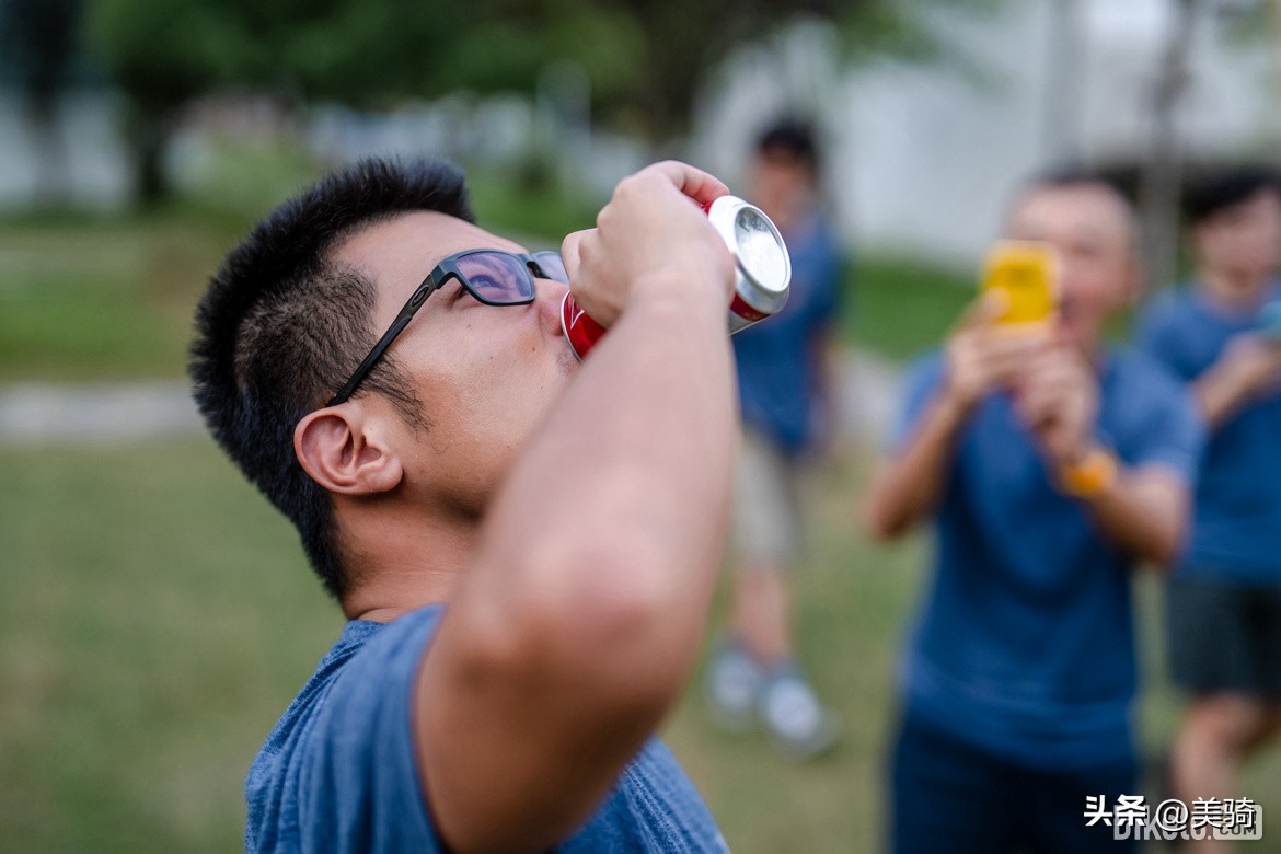 迪卡侬新款公路车发布会,迪卡侬公路车测评