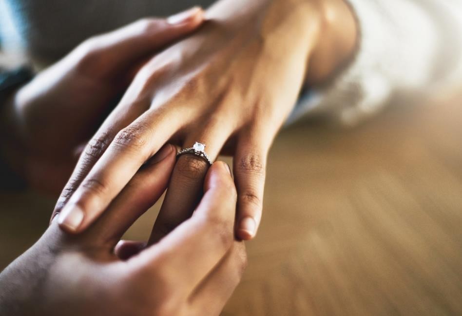 河南人工钻石是真钻吗,人工钻石产自中国河南