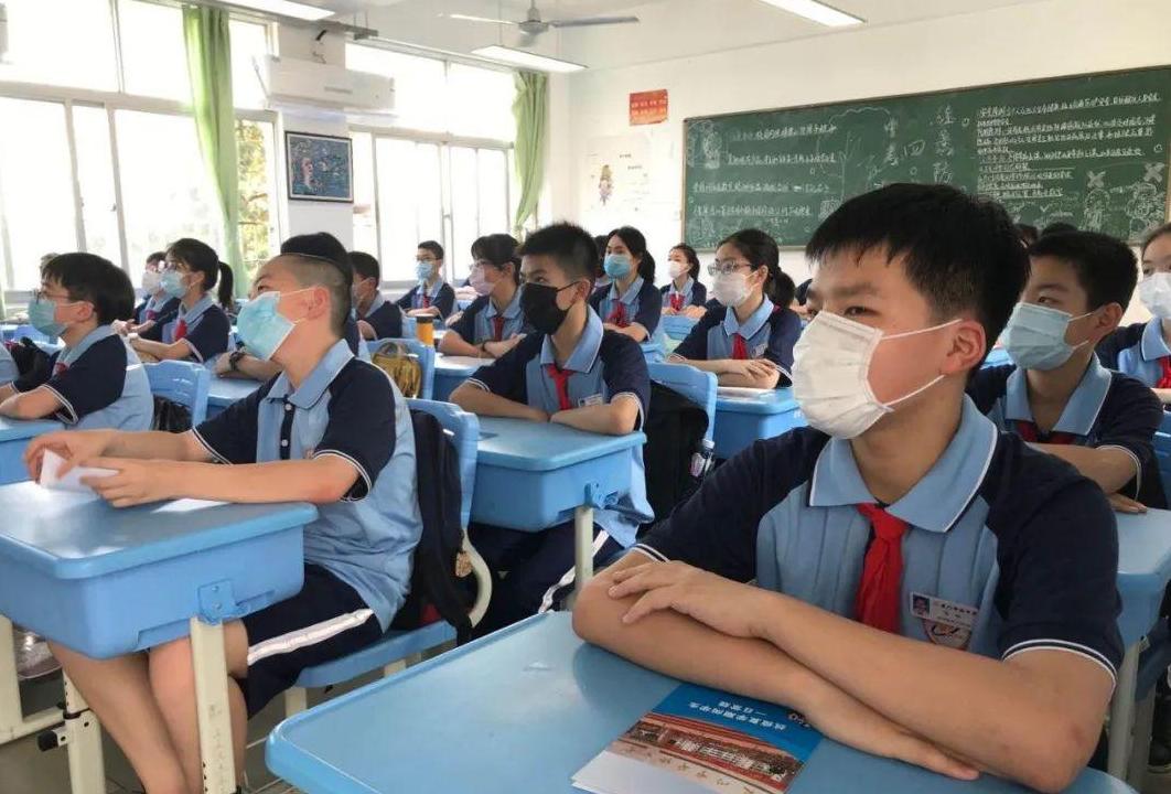 私立高中倒闭学生怎么办,私立高中倒闭了学生怎么处理