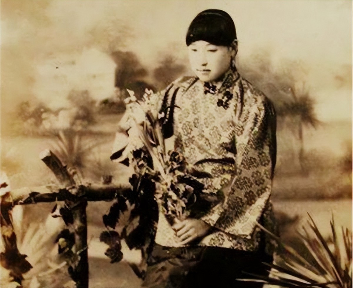 *荣臻聂**原配龙升贤：独守空房76年，执意不改嫁，91岁孤独离世