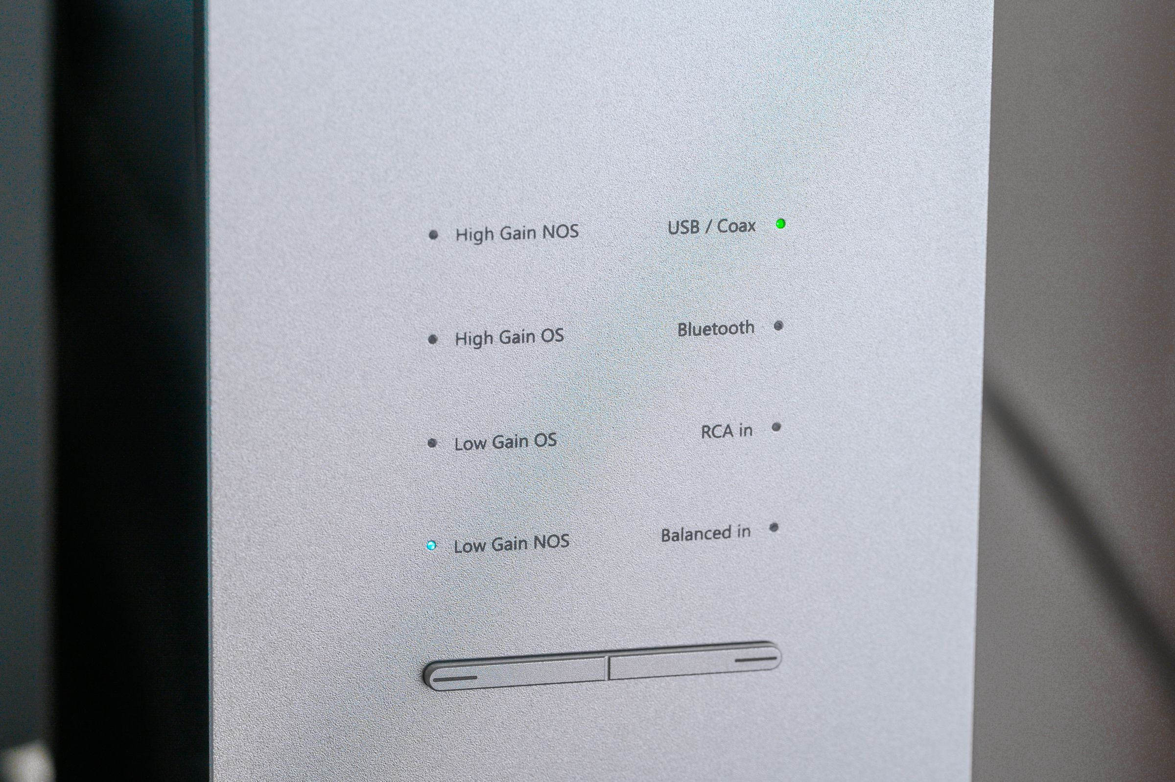 精悍如流星纯粹如清泉——简评HIFIMAN立式解码耳放一体机EF600