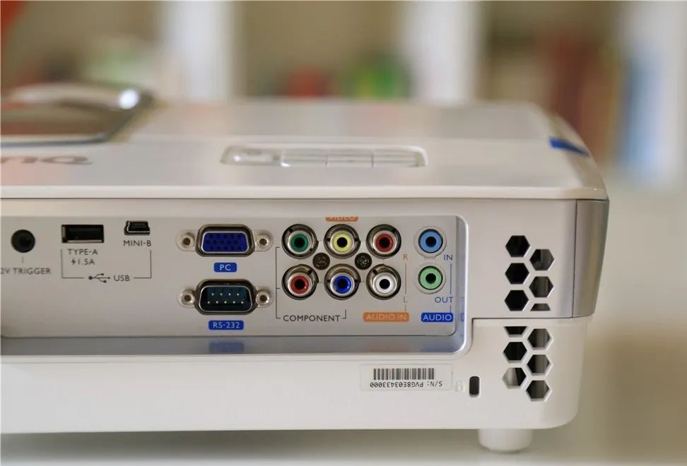 便宜实用的投影仪,便宜又好用的投影仪性价比