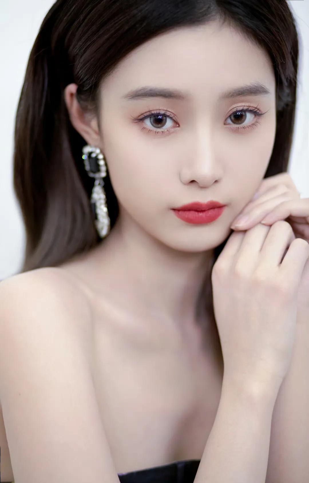 周雨彤杨紫吴倩哭戏,徐艺珍周雨彤