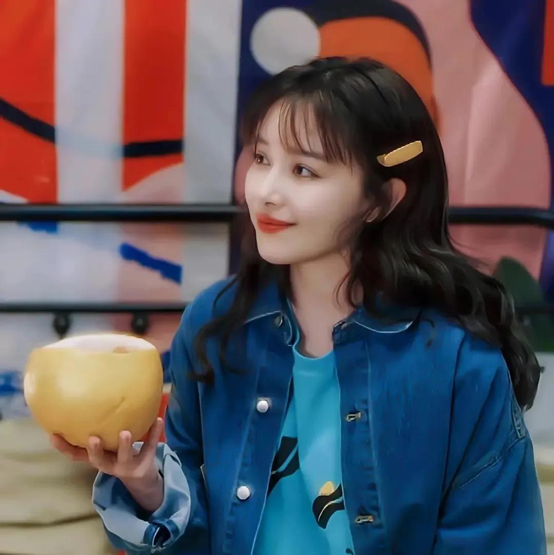 阚清子倪虹洁突如其来的假期,阚清子倪虹洁发布会