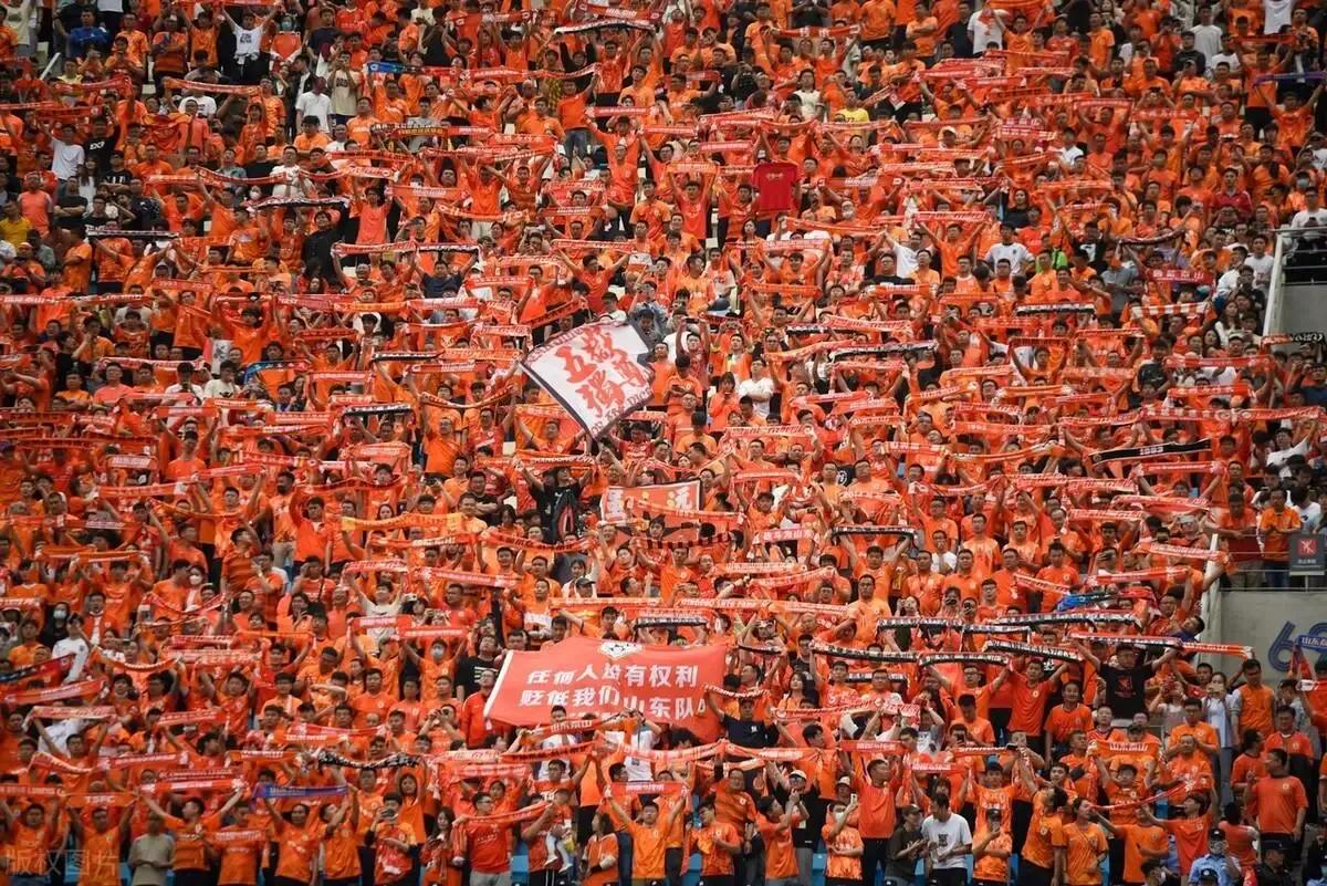 中超金靴莱昂纳多备战2024赛季,中超鲁能外援莱昂纳多