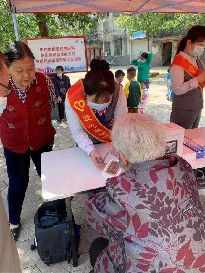 中国电信江西南昌分公司：“智慧助老”助力老年人跨越“数字鸿沟”