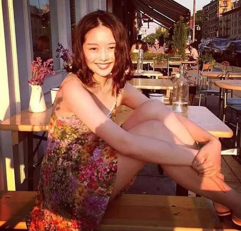 雷宛萤故事,豆瓣女神早期