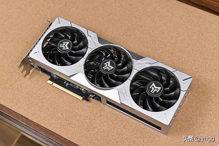 低调实用中塔——ROGZ690HERO+影驰4070Ti+银欣FARAB2装机展示