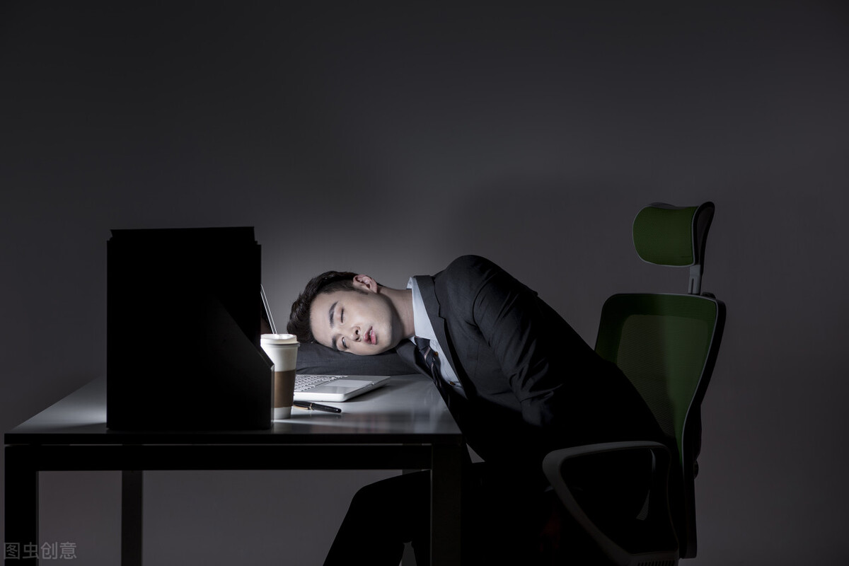 领导驾驭下属的十大狠招,下属很强势傲气怎么管理