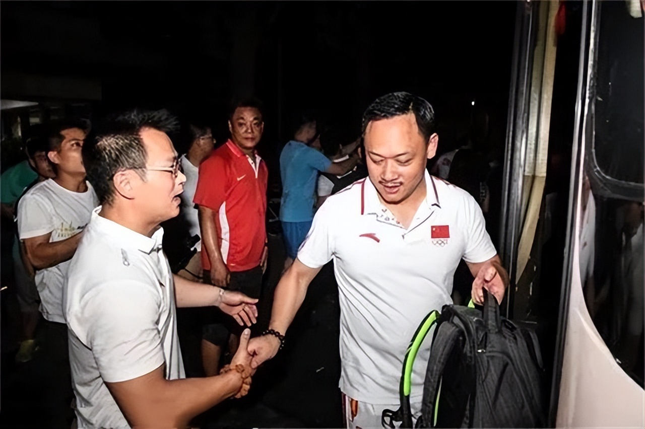 石智勇和占旭刚日常训练全过程,吕小军占旭刚石智勇哪个厉害