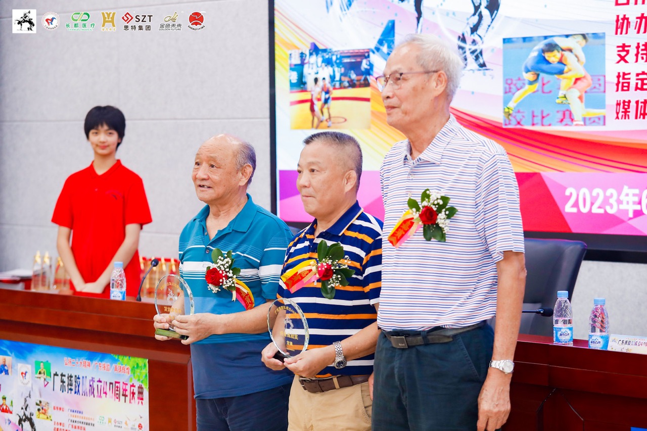 骞夸笢鐪佹憯璺ら槦涓捐鎴愮珛40鍛ㄥ勾搴嗗吀,骞夸笢鍏ㄨ繍浼氭憯璺ら槦