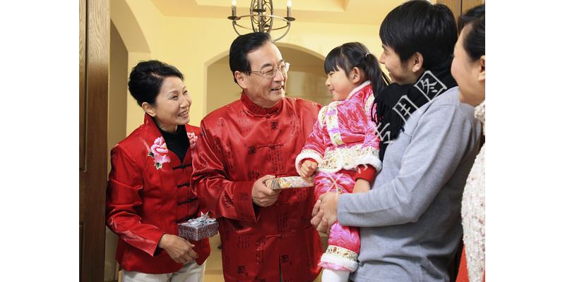 因一块红烧肉，7旬岳父让女婿滚，4年后岳父悔悟，女婿：不会原谅